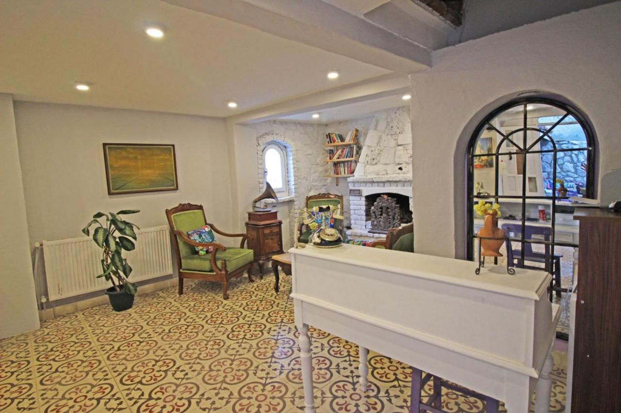 Eflatun Konuk Evi Hotel Canakkale Eksteriør billede